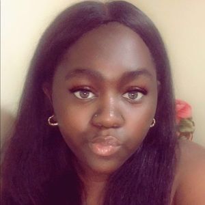 Meet your Posher, Dedestiny